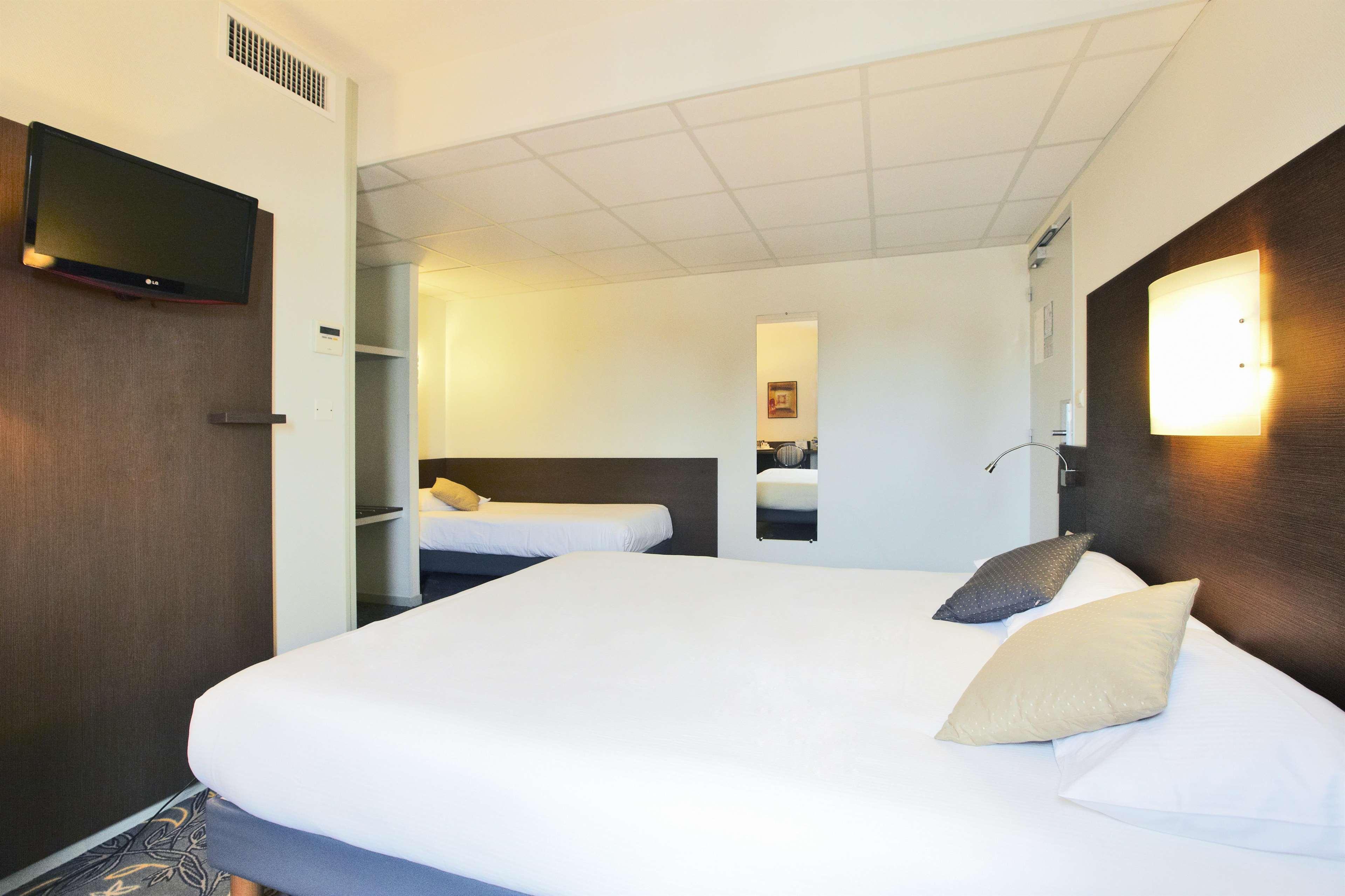 Hotel Kyriad La Rochelle Centre Ville מראה חיצוני תמונה